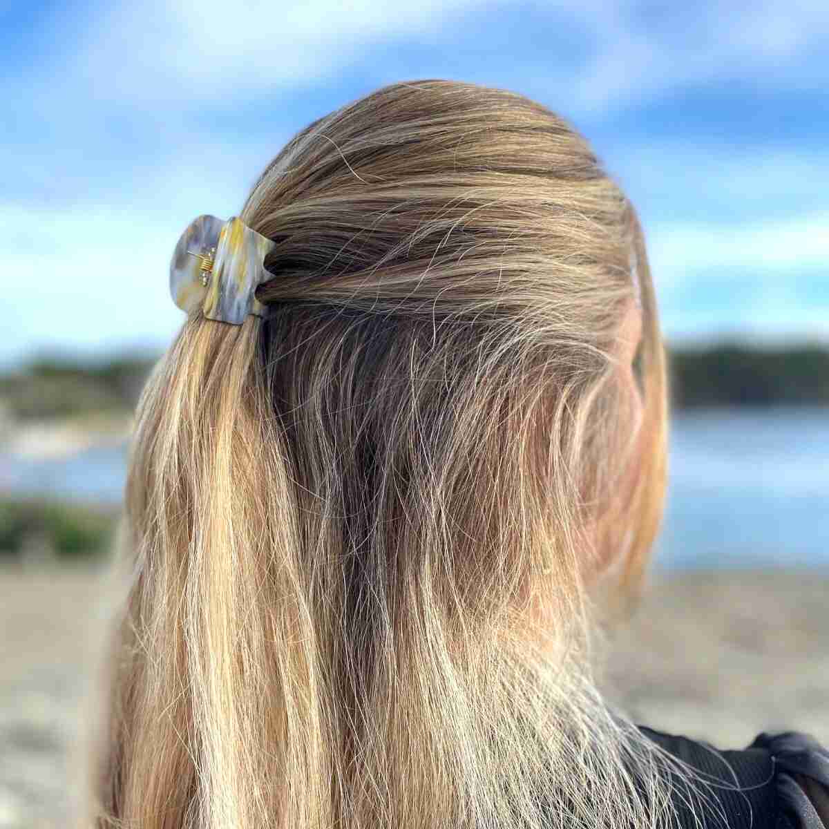 Petite pince à cheveux gris et ocre 4 cm