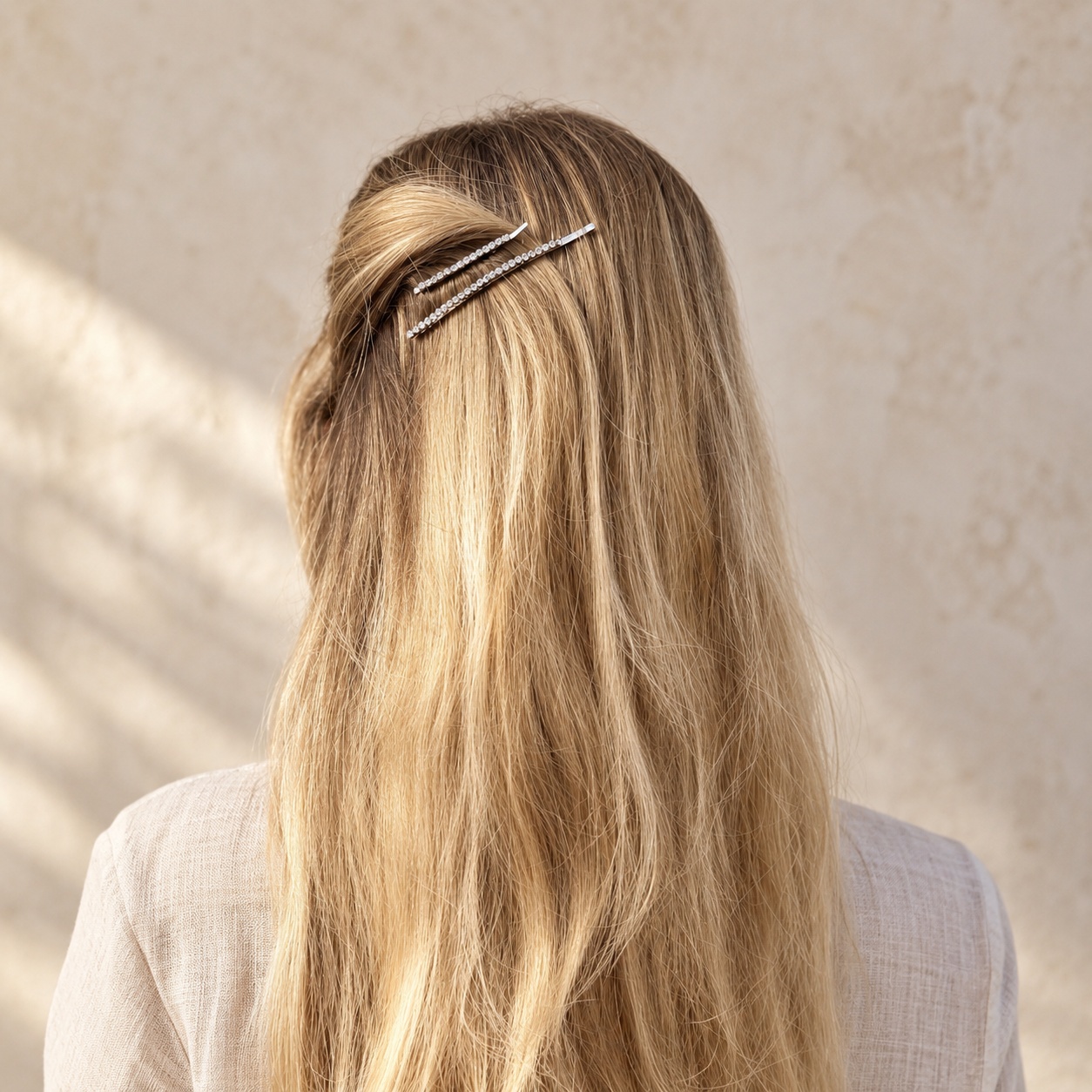 Barrette cheveux Rachel strass portée