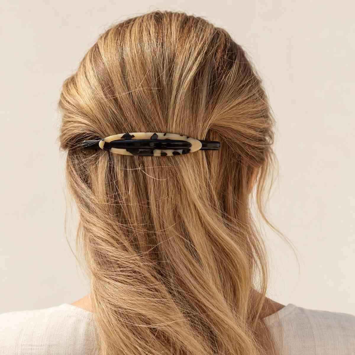 Barrette à cheveux Zoé portée