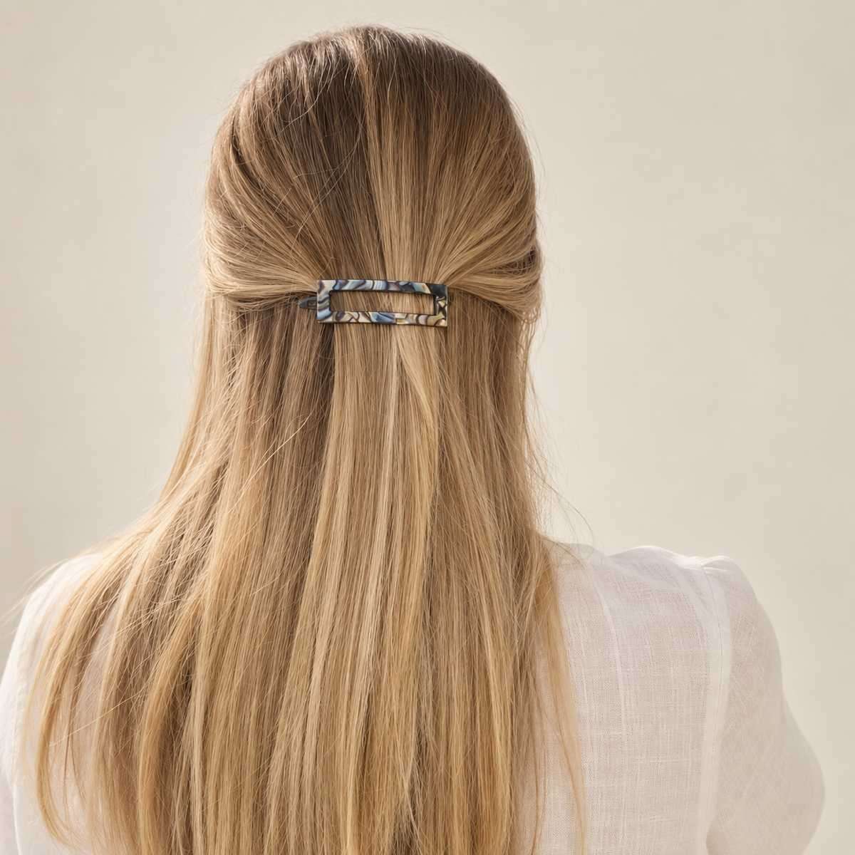 Barrette cheveux Élise sans métal portée