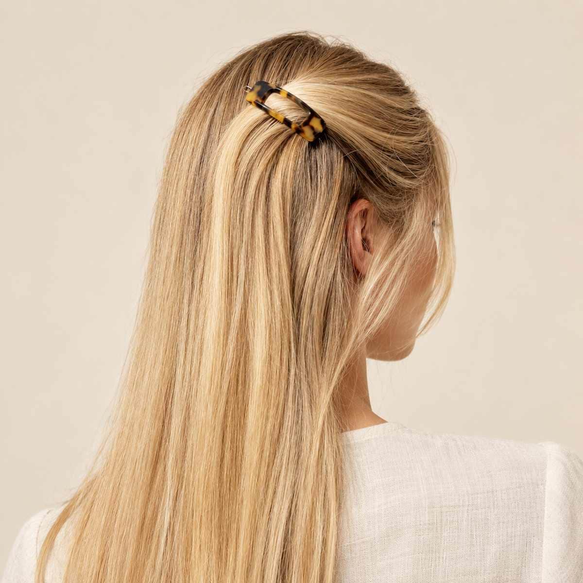 Barrette à cheveux Florence portée