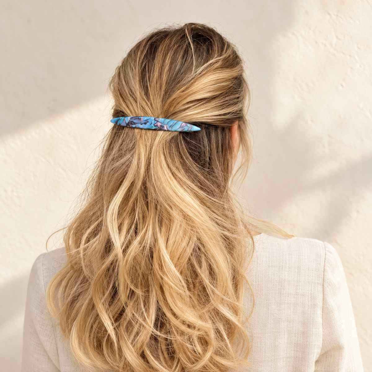 Barrette à cheveux Augustine portée
