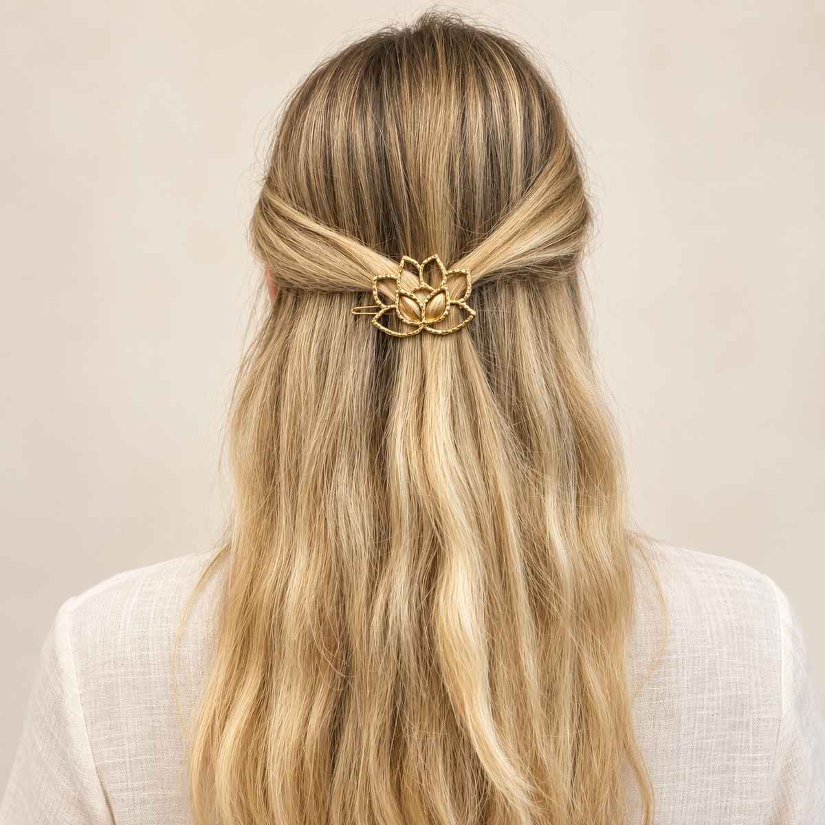 Barrette à cheveux Adeline portée