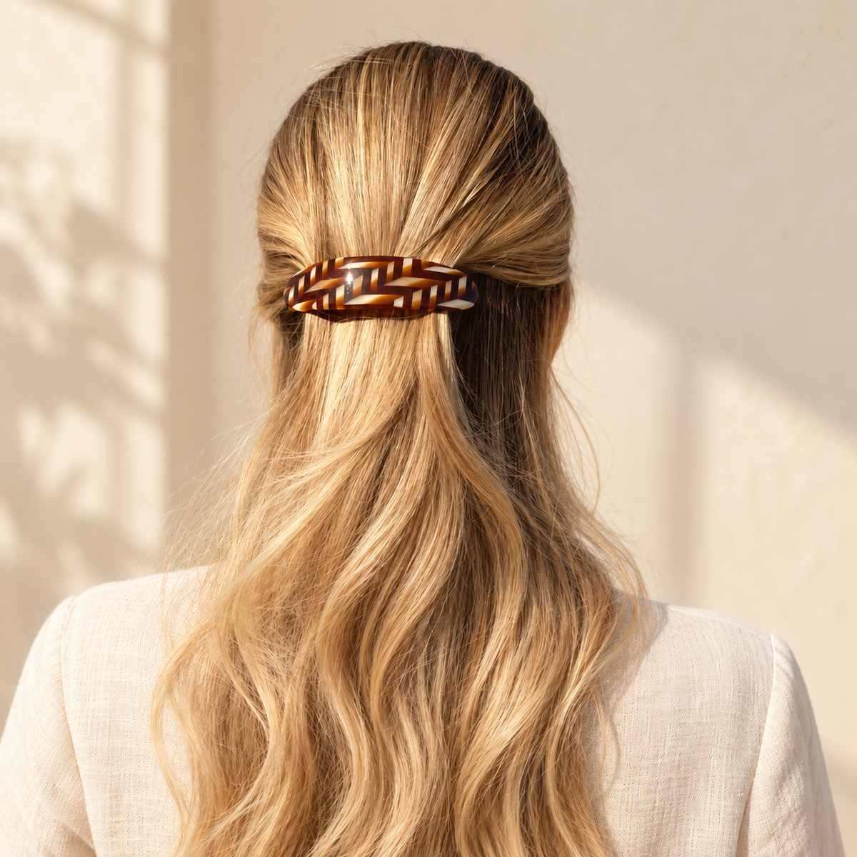 Barrette à cheveux Delphine Cubismo portée