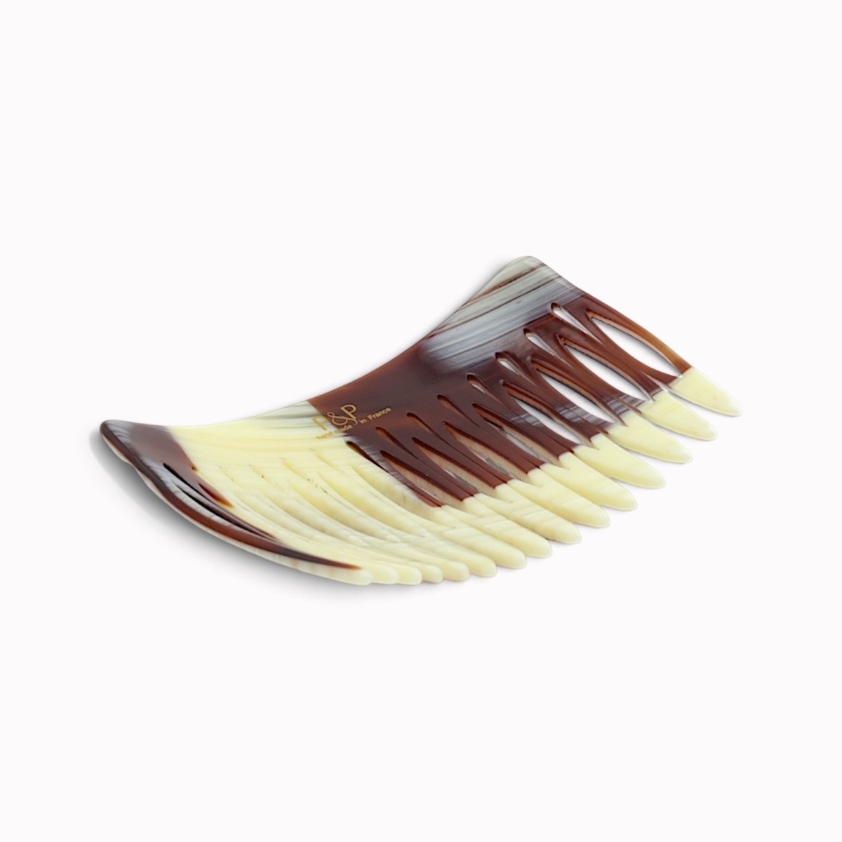 peigne-a-cheveux-15-dents-corne-marron-3
