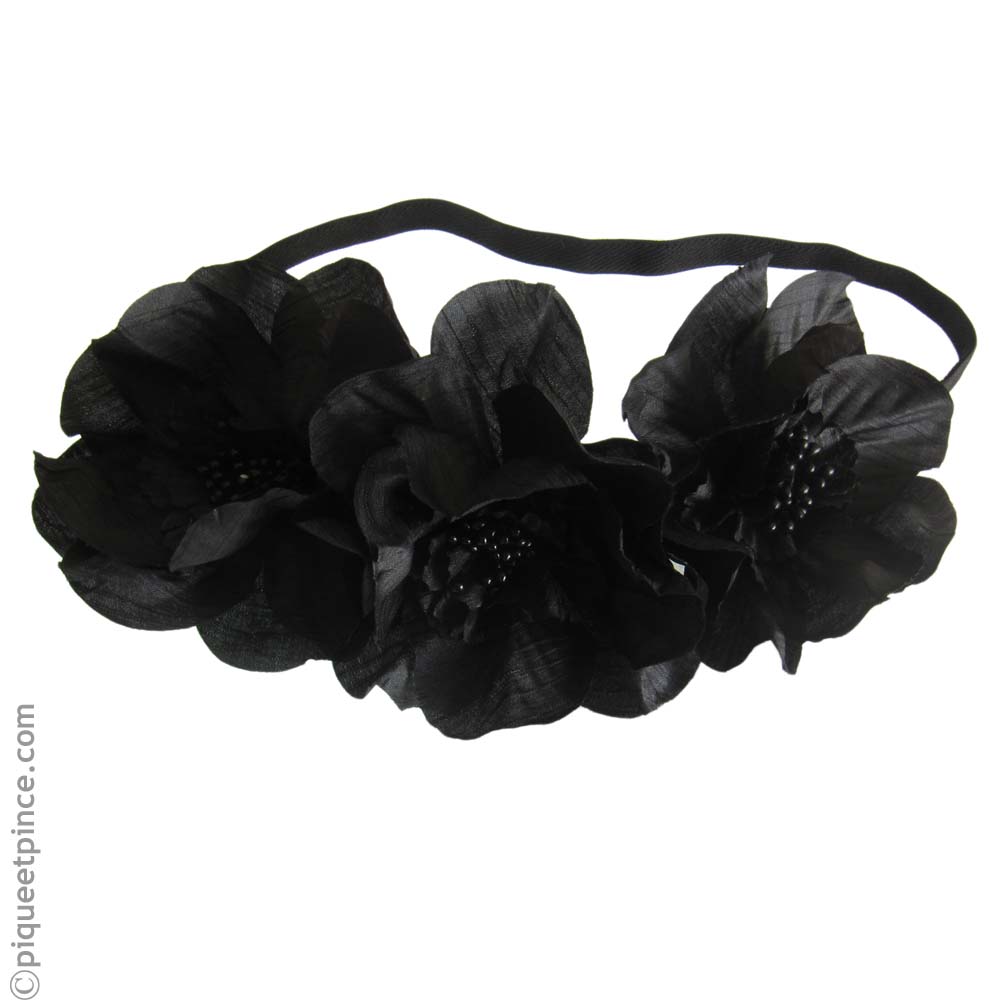 couronne de fleurs noires
