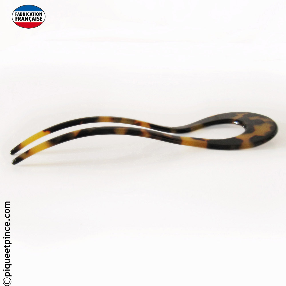 Grande épingle foncée fabrication française