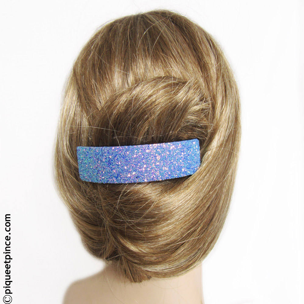 Barrette pailletée bleu boréal