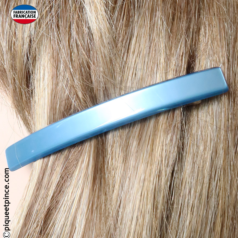 Petite barrette cheveux bleu clair