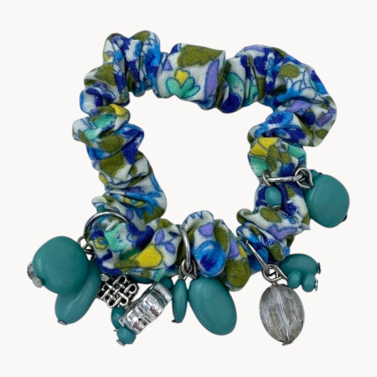 elastique-vert-bijoux-Photoroom