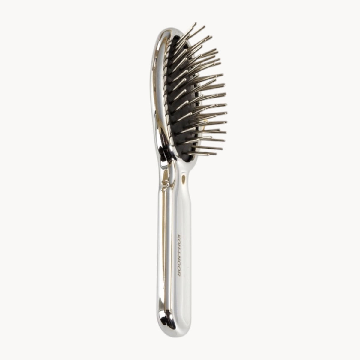 brosse-a-cheveux-koh-i-noor-metallic-pointe-chromée9-Photoroom