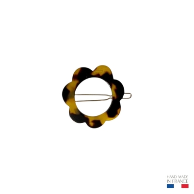 Écaille foncée