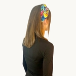 bandeau-cheveux-fleurs-couleur-vibrante-2-Photoroom