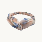 bandeau-cheveux-fleurs-bleu-fond-rose-Photoroom