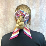 chouchou foulard cheveux bleu et fuchsia équestre 5
