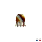 mini pince à cheveux corne marron-Photoroom