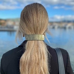 grande barrette à cheveux hortance glossy pailleté or 4