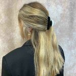 grande pince à cheveux 8 cm noir et blanc 4