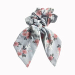 Chouchou foulard cheveux bleu gris a fleurs roses