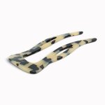 grande-epingle-a-cheveux-large-9-cm-ecaille-claire-cote