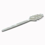 Pic à cheveux motif baroque 16,5 cm blanc nacré