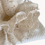 chouchou cheveux dentelle blanc 2-Photoroom