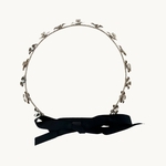 serre-tete-tresse-argent-fleurs-2-Photoroom