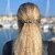 barrette-a-cheveux-chantal-ecaille-clair-portee