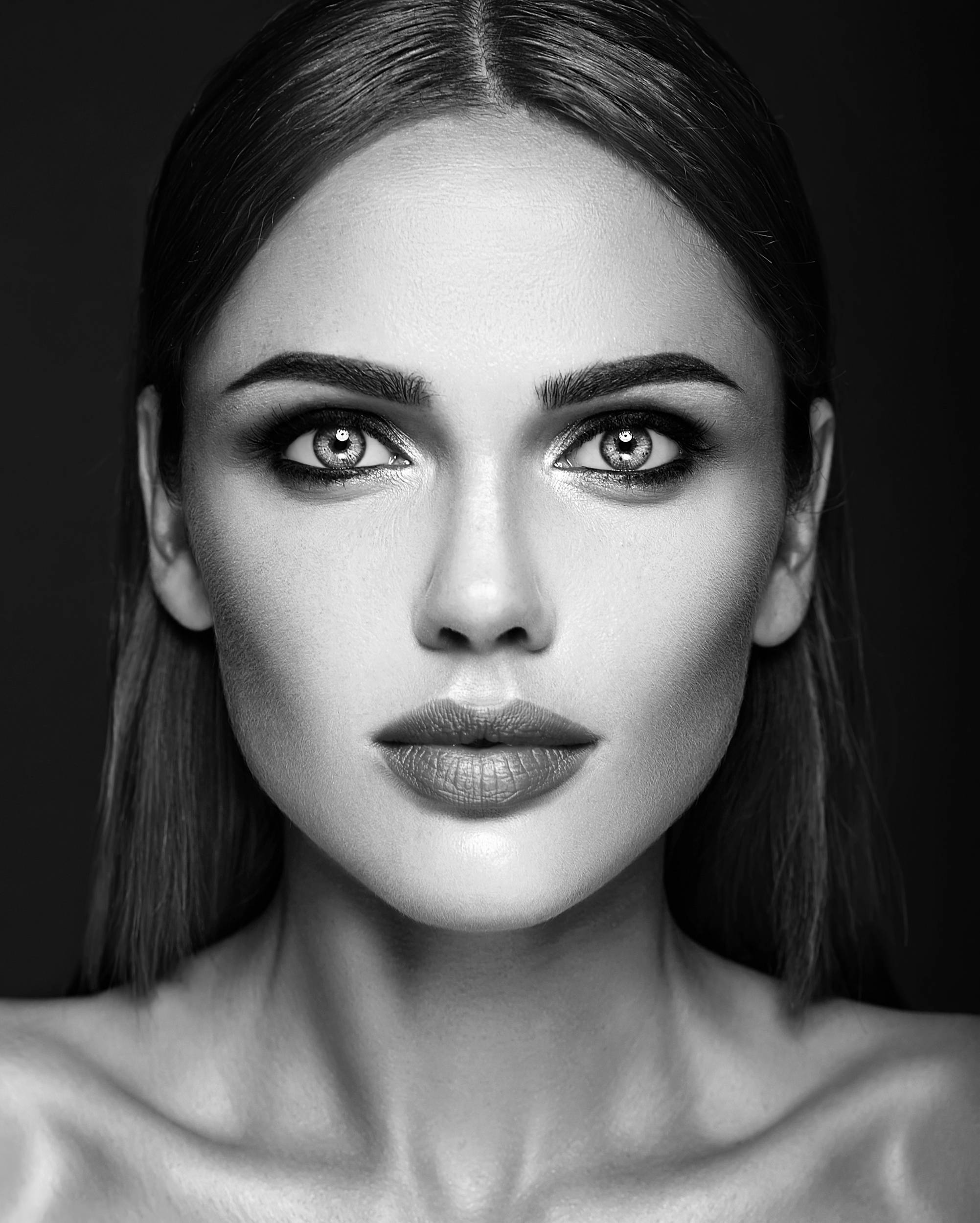aalt photo noir et blancphoto-noir-et-blanc-de-glamour-sensuel-portrait-de-belle-femme-modele-femme