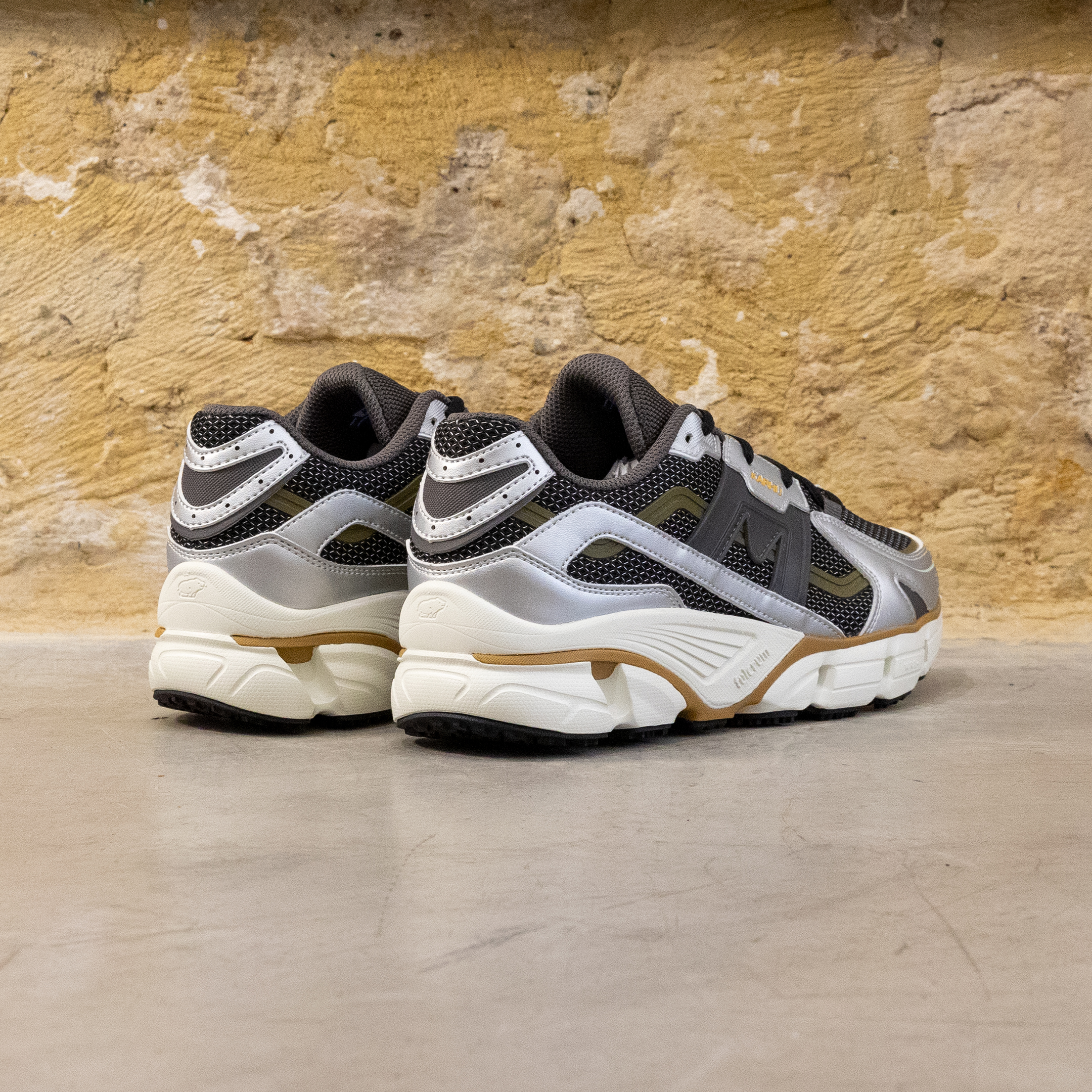 SUPER FULCRUM  SILVER_DARK GULL GRAY paire arriere