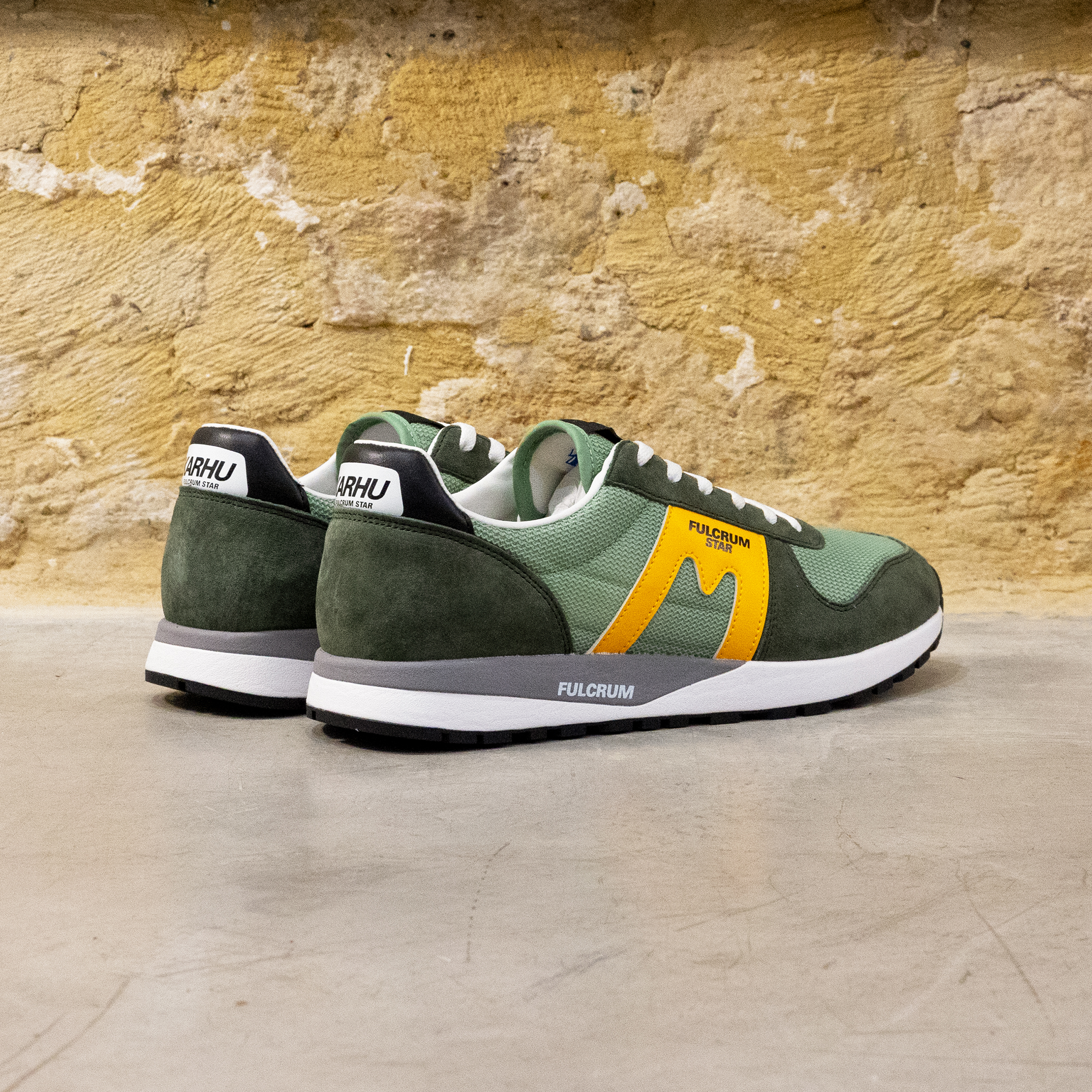 FULCRUM STAR  THYME  SAFFRON paire drr
