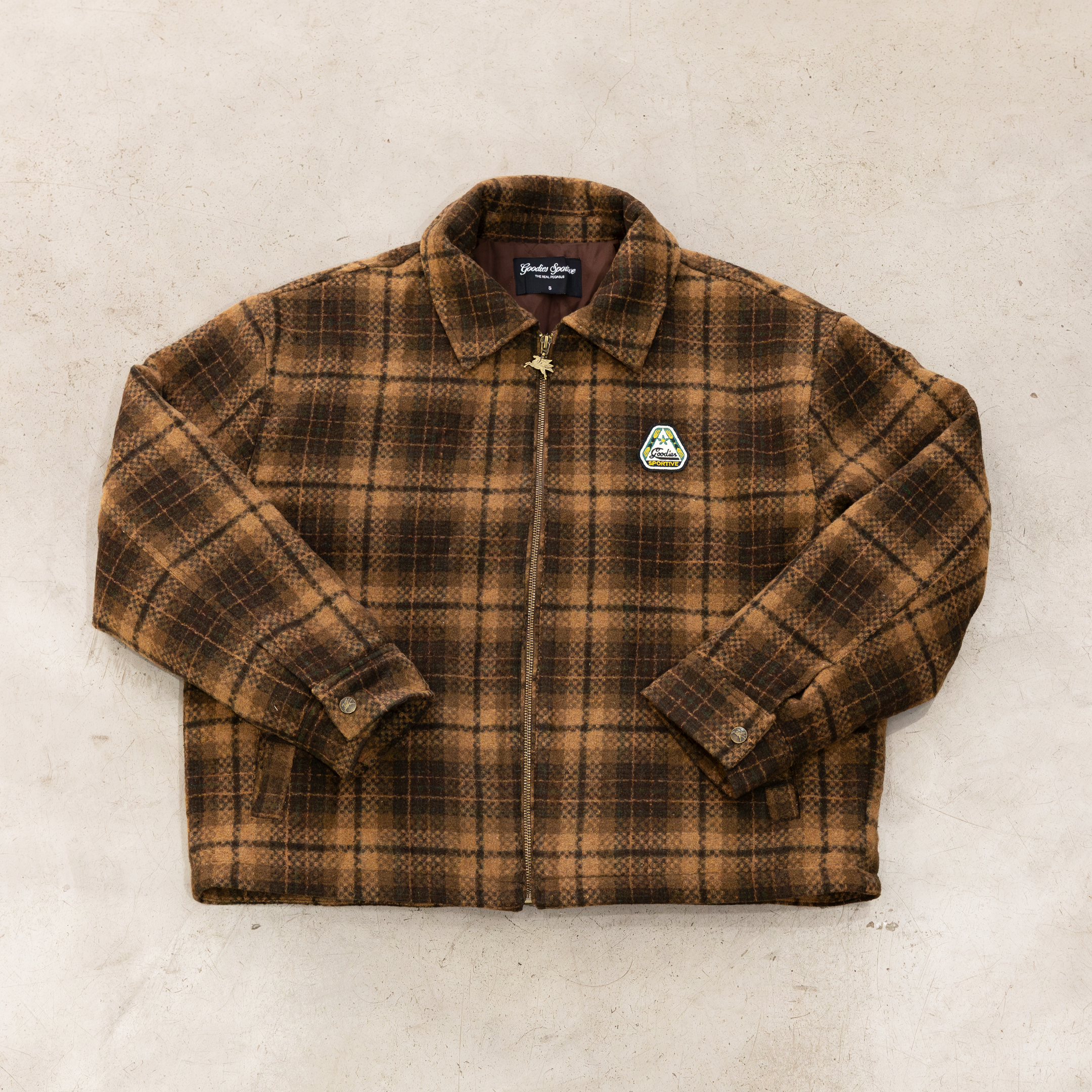 Goodies Sportive Hiker Checks Overshirt Brown, surchemise marron à carreaux vue de face
