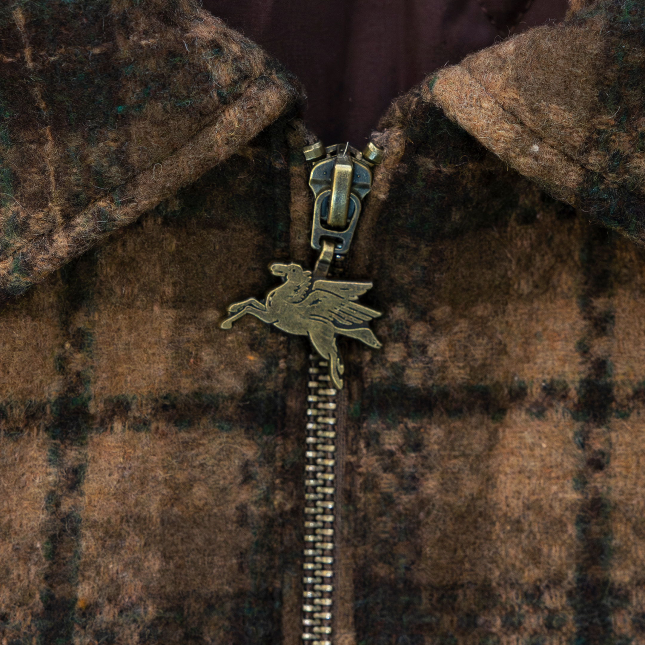 surchemise Goodies Sportive Hiker Checks Overshirt à carreaux marron détail fermeture