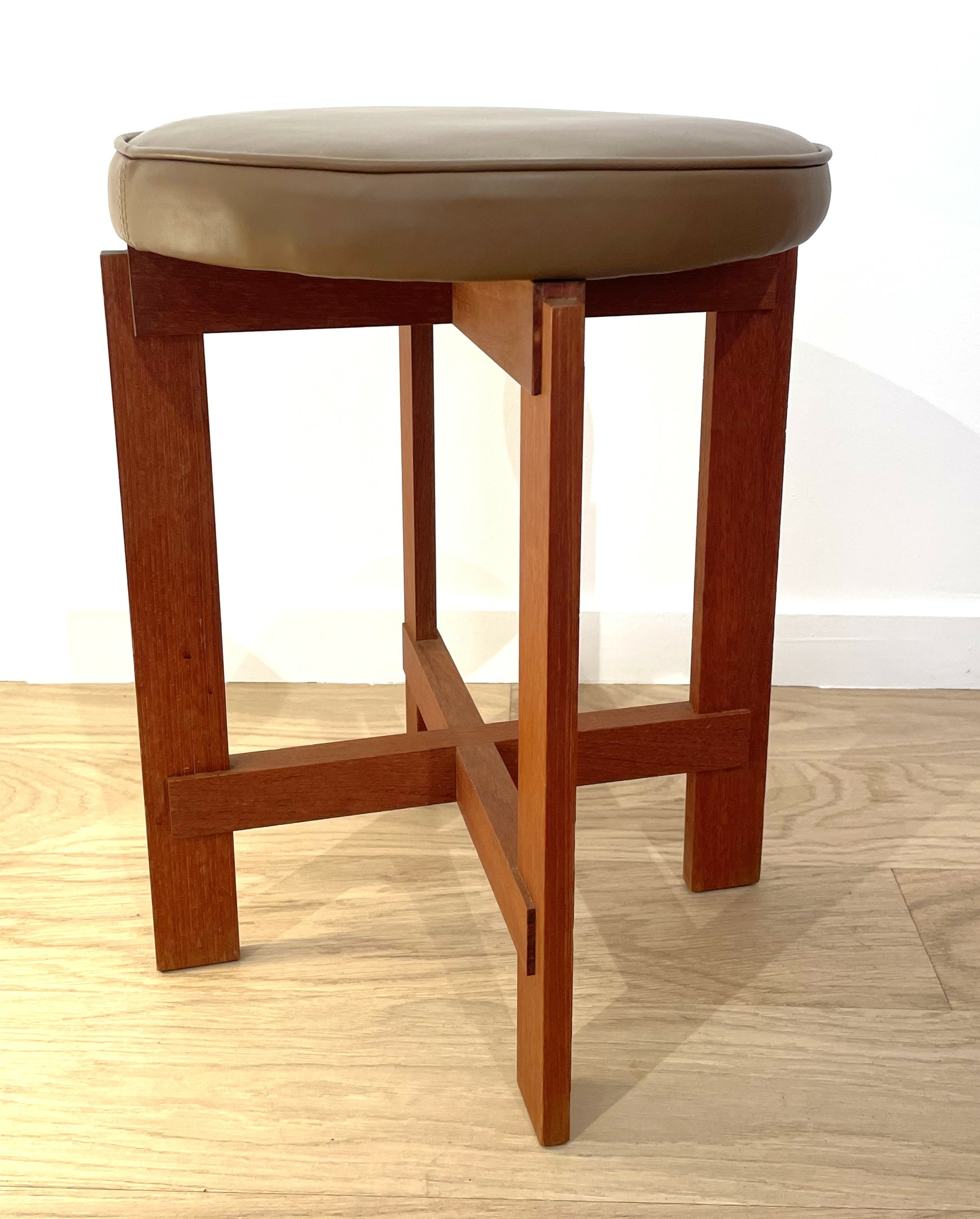Tabouret_Uno_Östen_Kristiansson_luxus 6