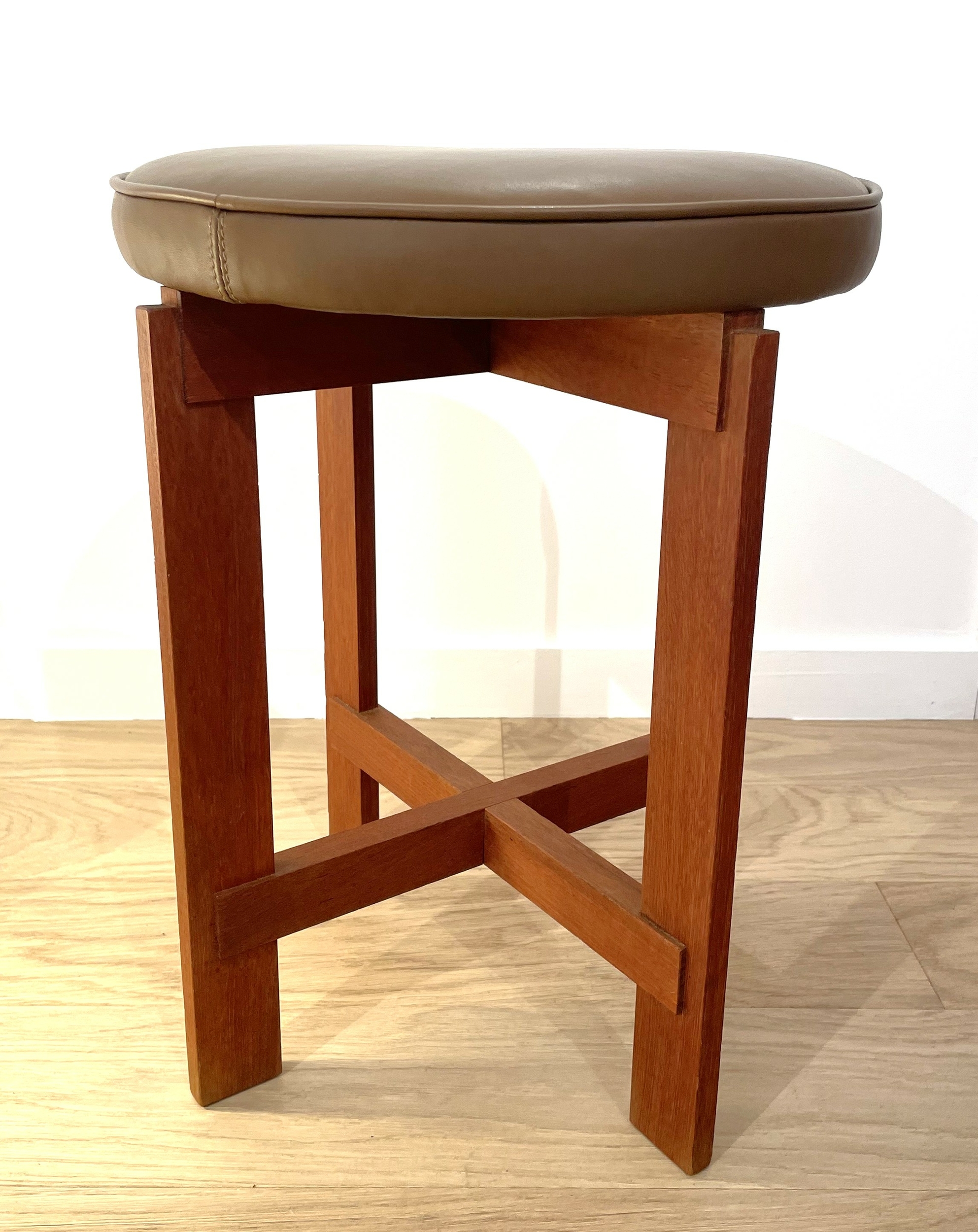 Tabouret_Uno_Östen_Kristiansson_luxus 9