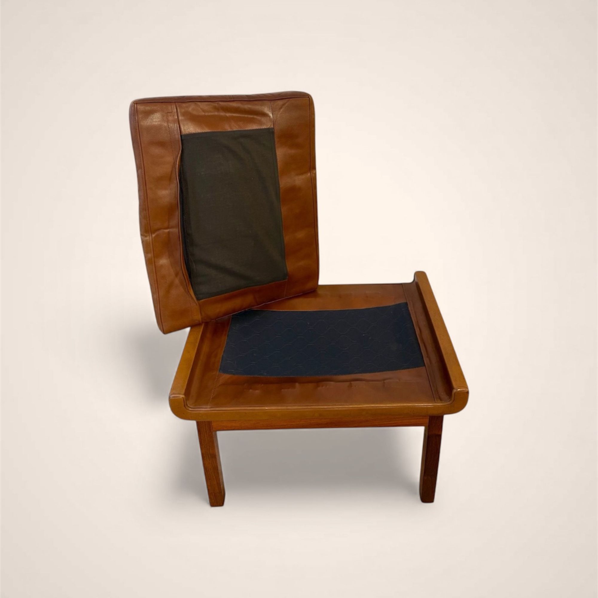 finn_juhl_stool_france_daverkosen_rosewood_leather 5