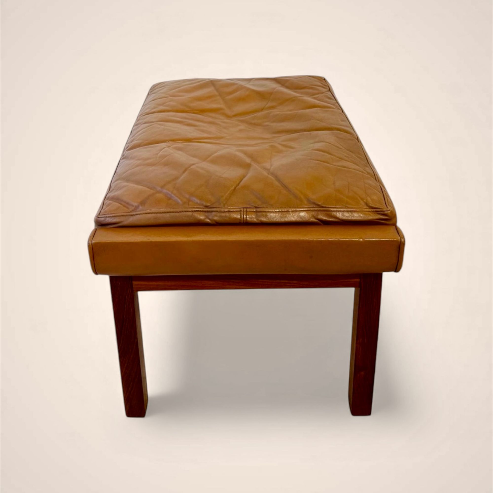 finn_juhl_stool_france_daverkosen_rosewood_leather 6