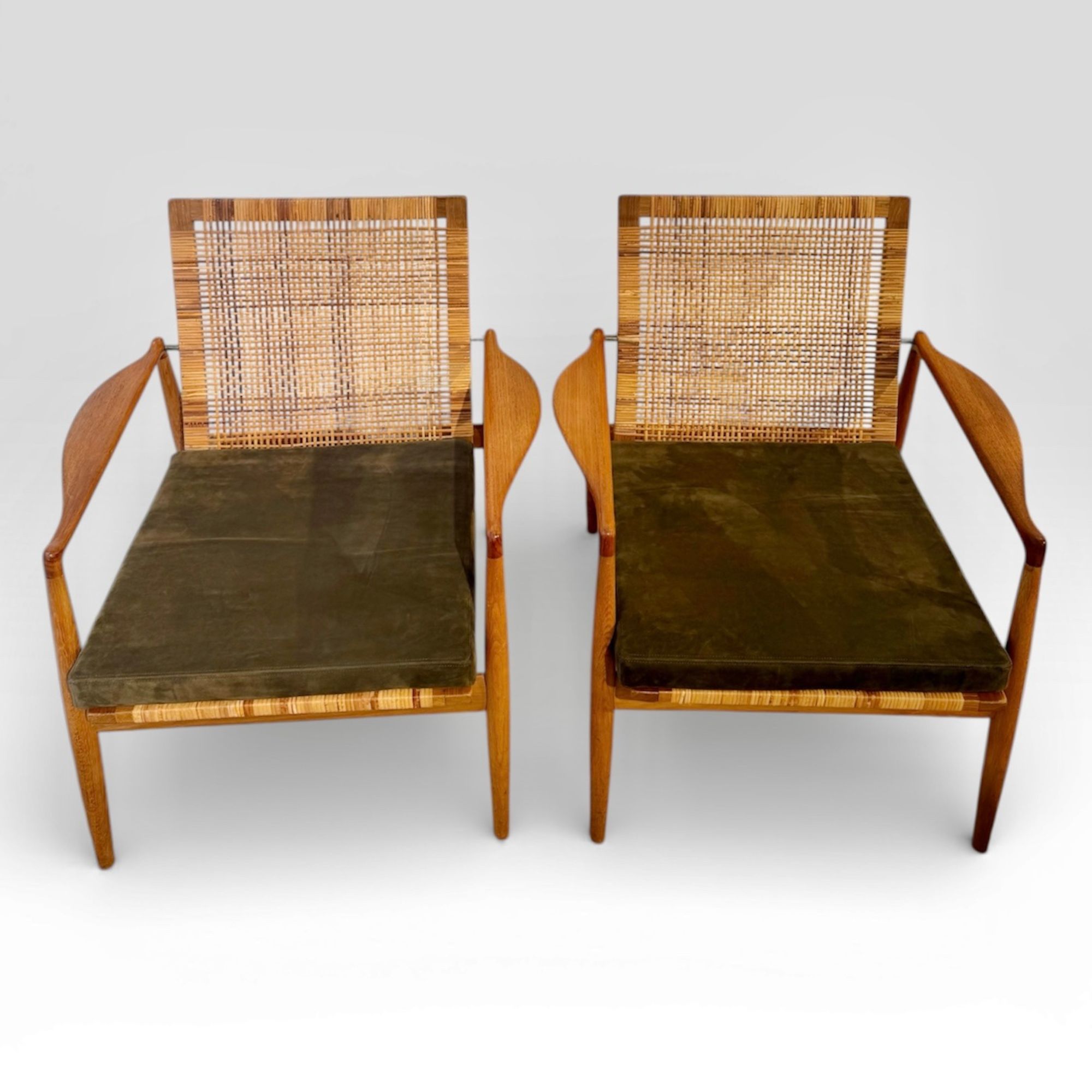Finn Juhl paire de fauteuils SW 96_Søren Willadsen Møbelfabrik 6