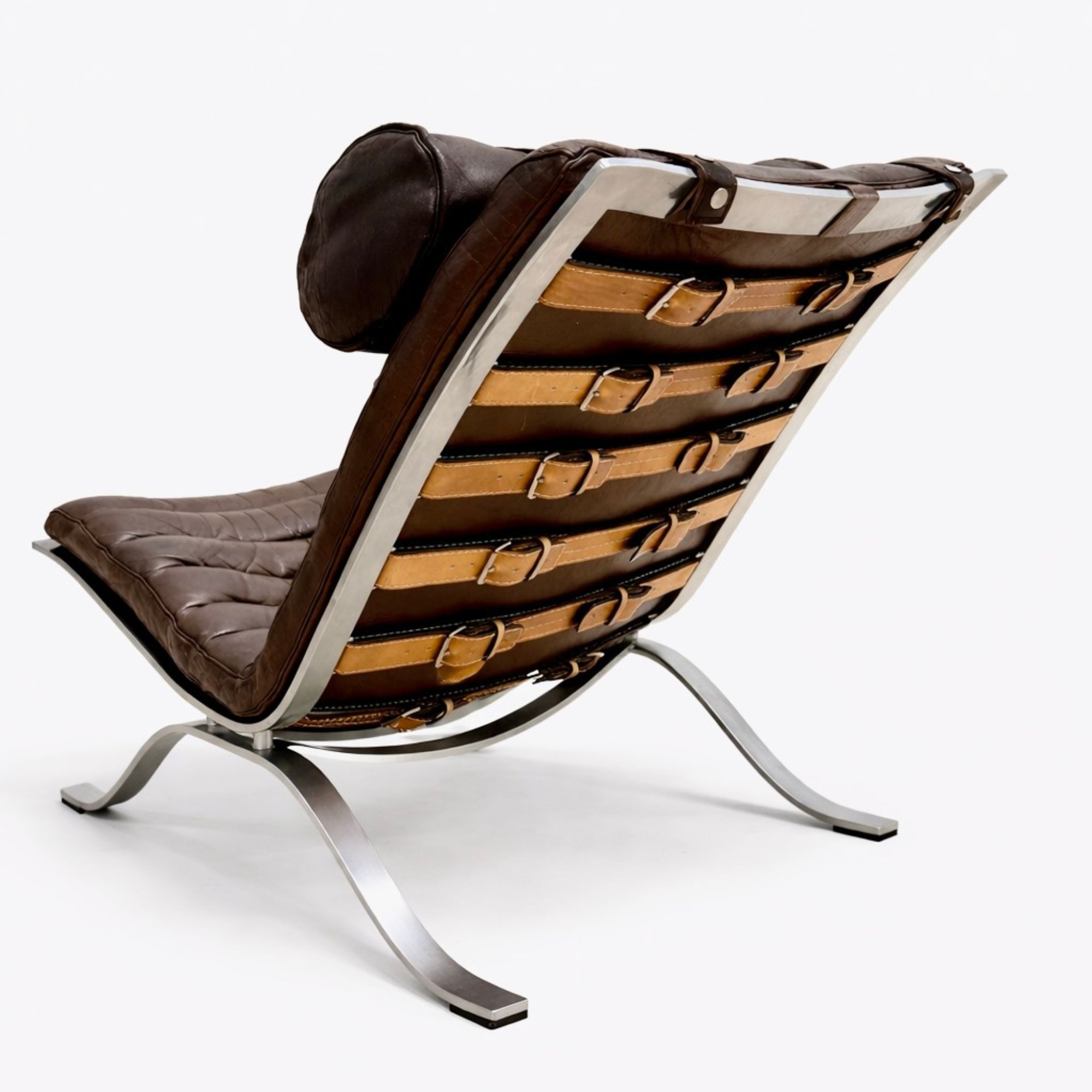 ARI fauteuil acier et cuir par Arne Norell_Norell AB_11