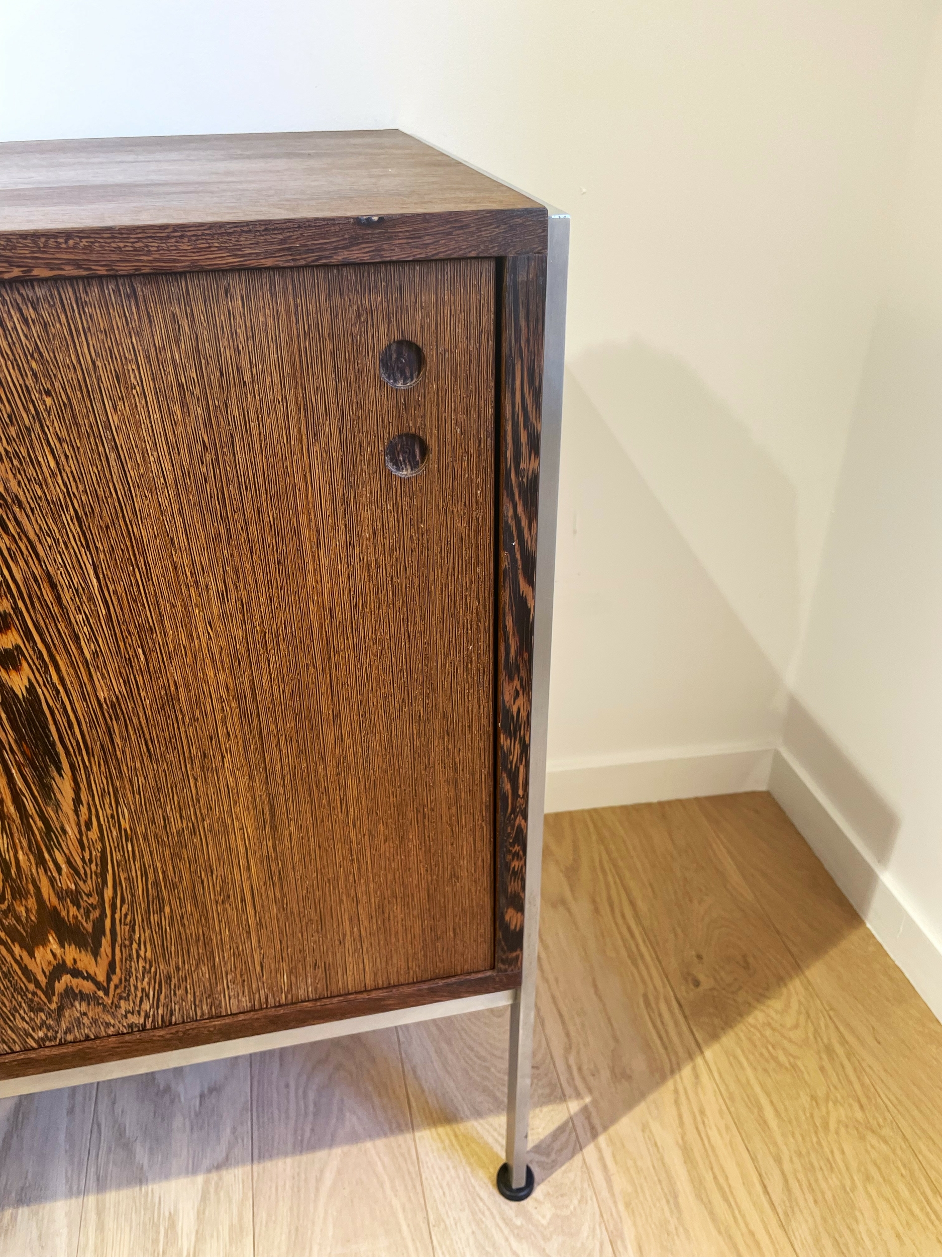 enfilade_palmier_fabricius_kastholm_1960s_mid_century 9