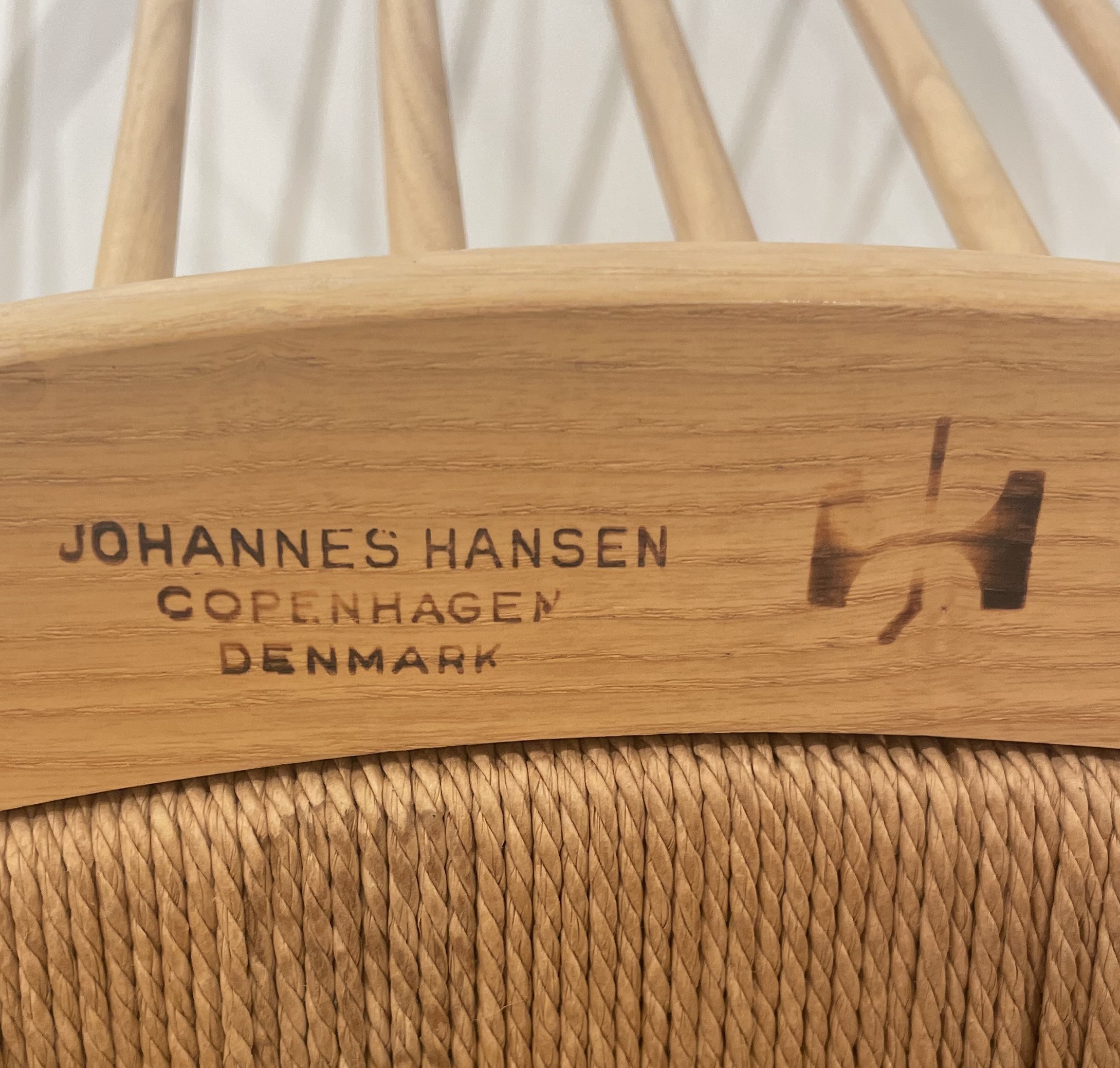hans_wegner_peacock_jh550_johannes_hansen_1947_oak_teak 16