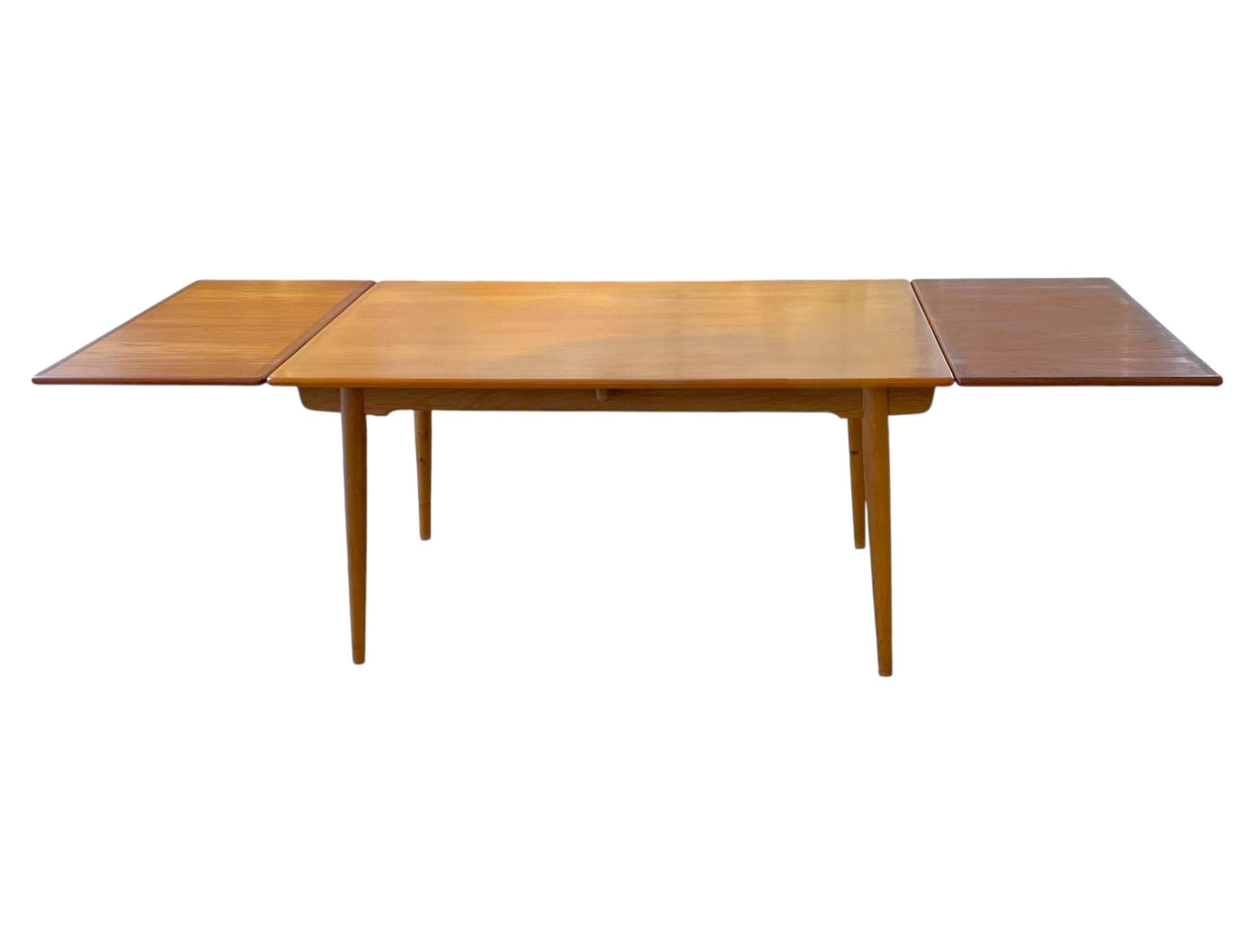 hans_wegner_andreas_tuck_table_ AT-312_mid_century 3a
