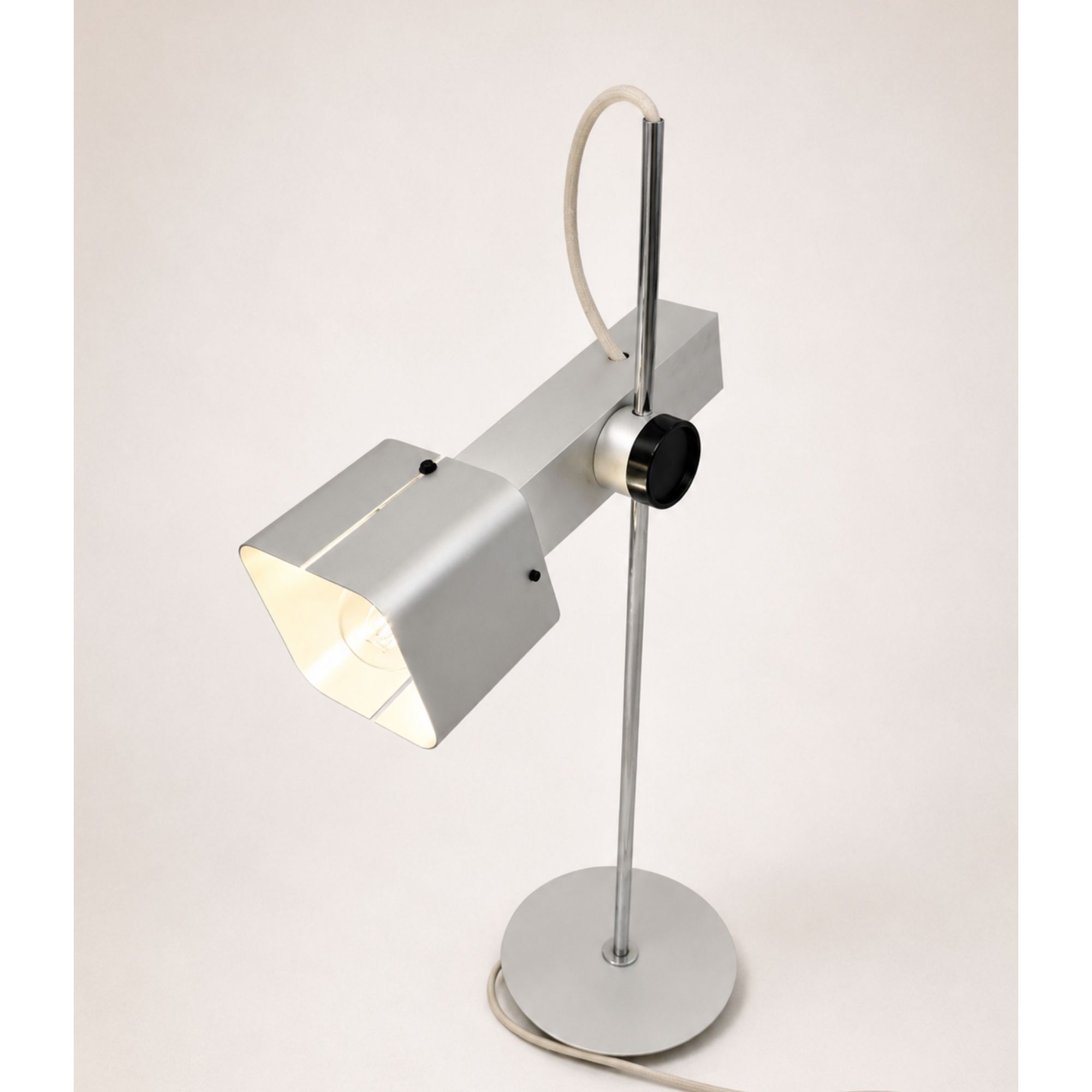 Lampe modèle F 219_Étienne Fermigier_Monix_2