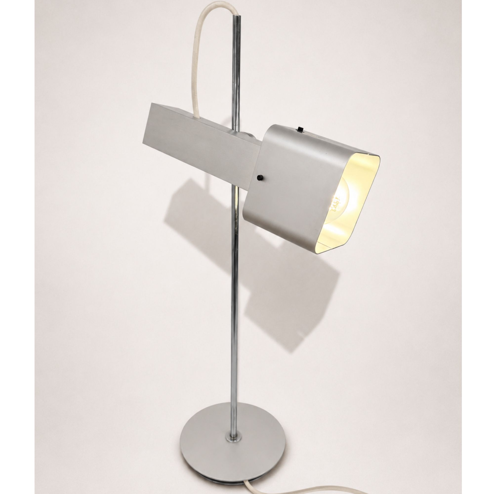 Lampe modèle F 219_Étienne Fermigier_Monix_1