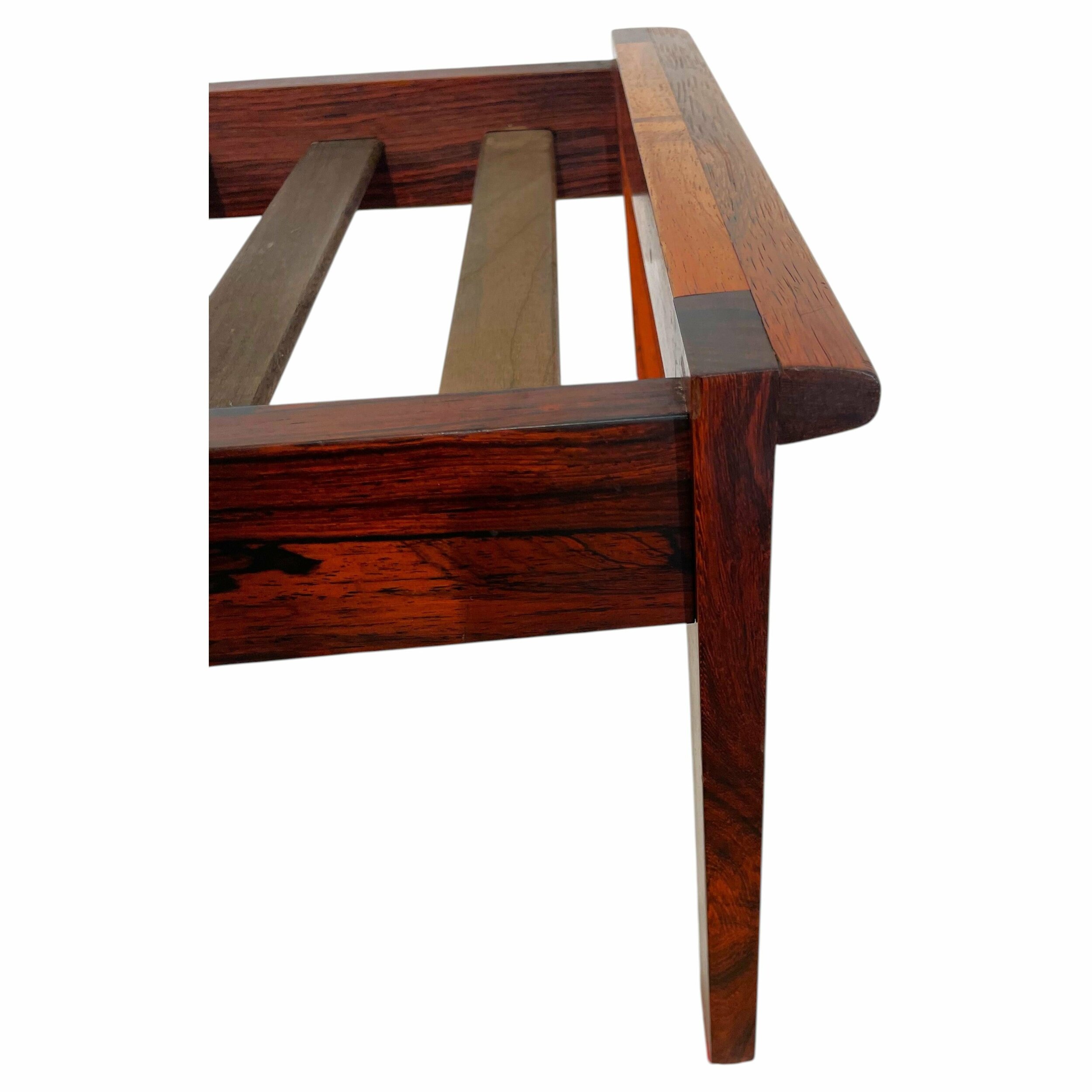 illum_wikkelso_stool_capella_palissandre_cuir 4b
