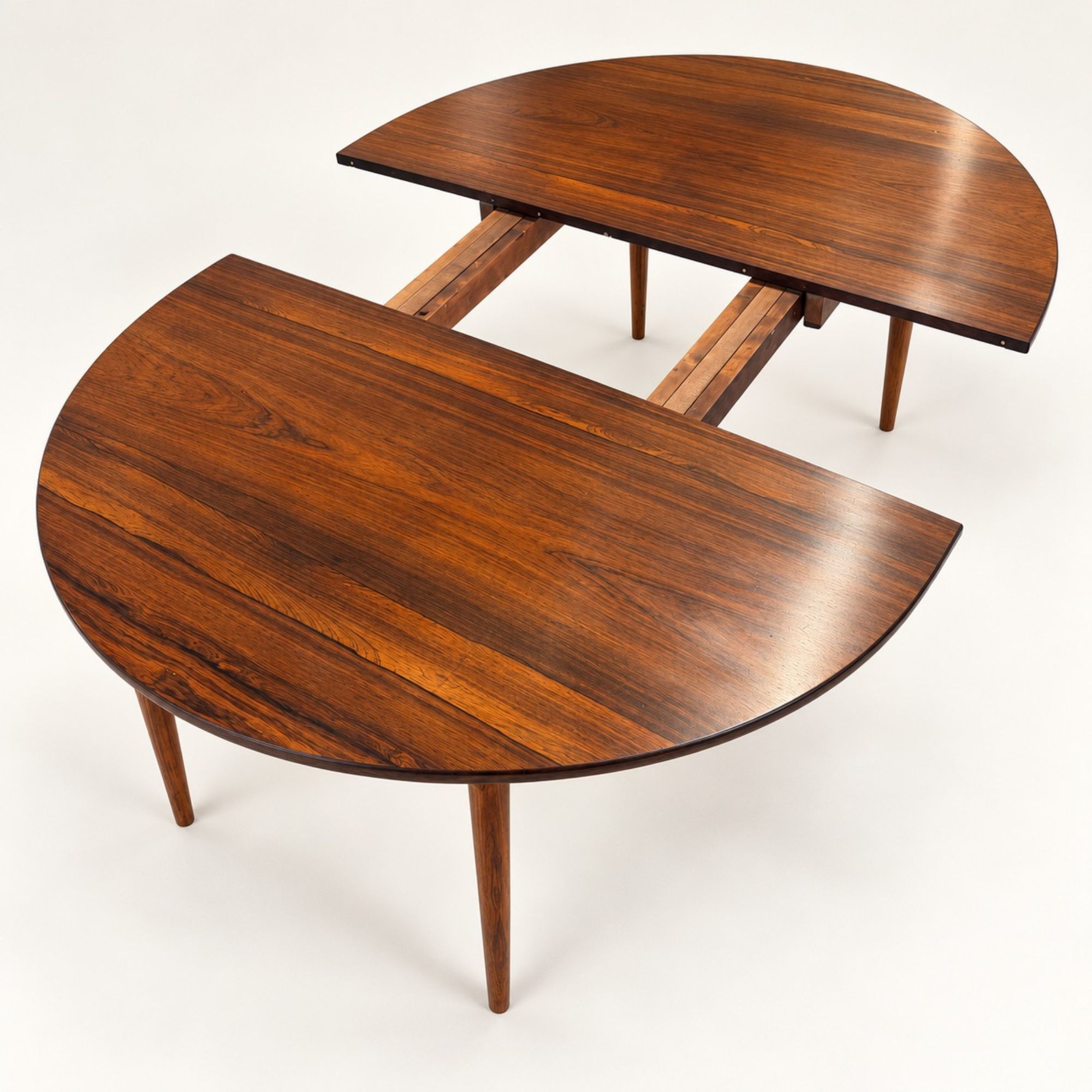 Table en palissandre_Ib Kofod Larsen_Säffle Möbelfabrik_3