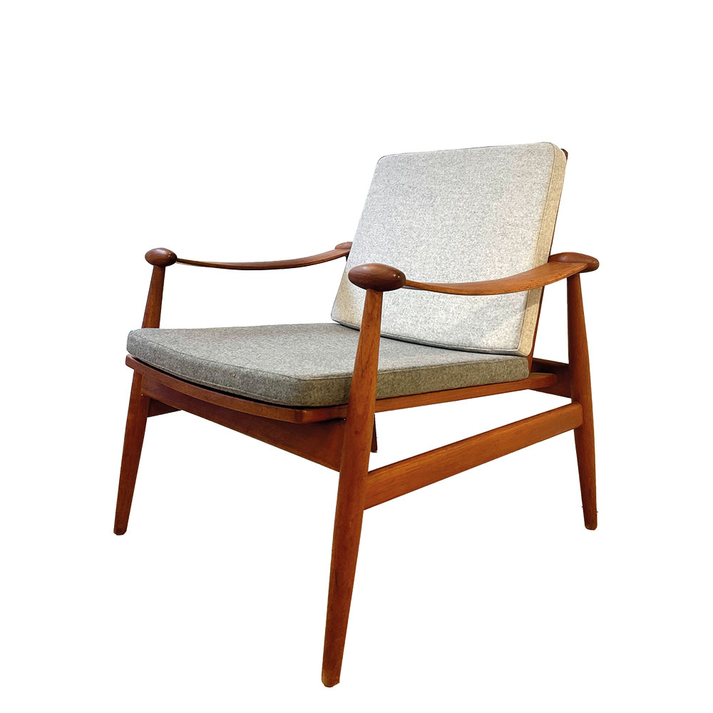 fauteuil_FD_133_teck_Finn_Juhl_1953_6