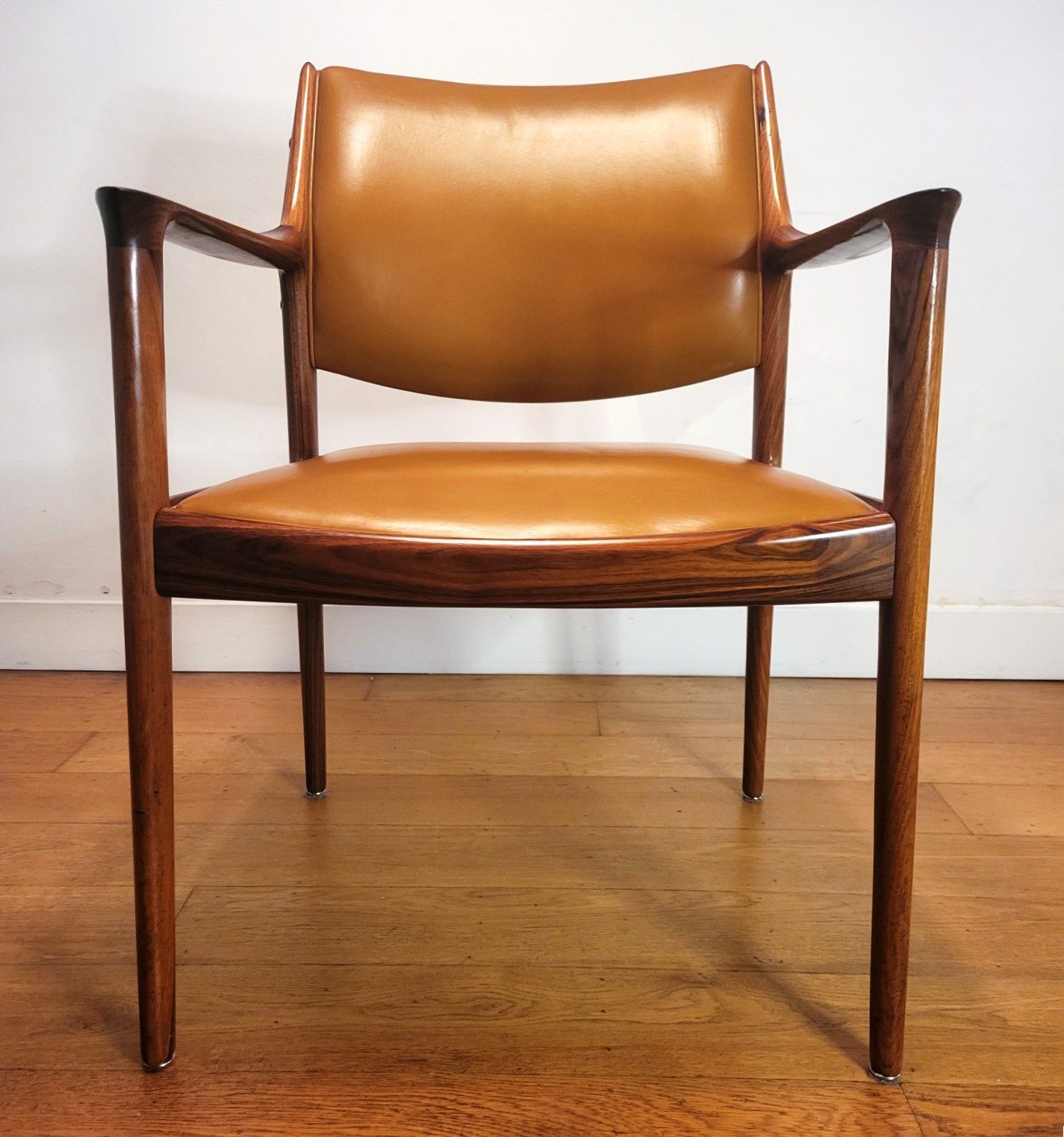 torbjorn_afdal_rosewood_elton_chair - 6