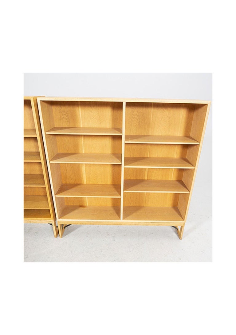 B_rge_Mogensen_Bookcase_in_Oak3_master