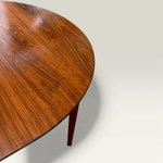 Table ronde palissandre par Kjaernulf 7